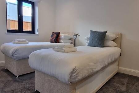 Beautiful Apartment Overlooking A Garden لندن المظهر الخارجي الصورة